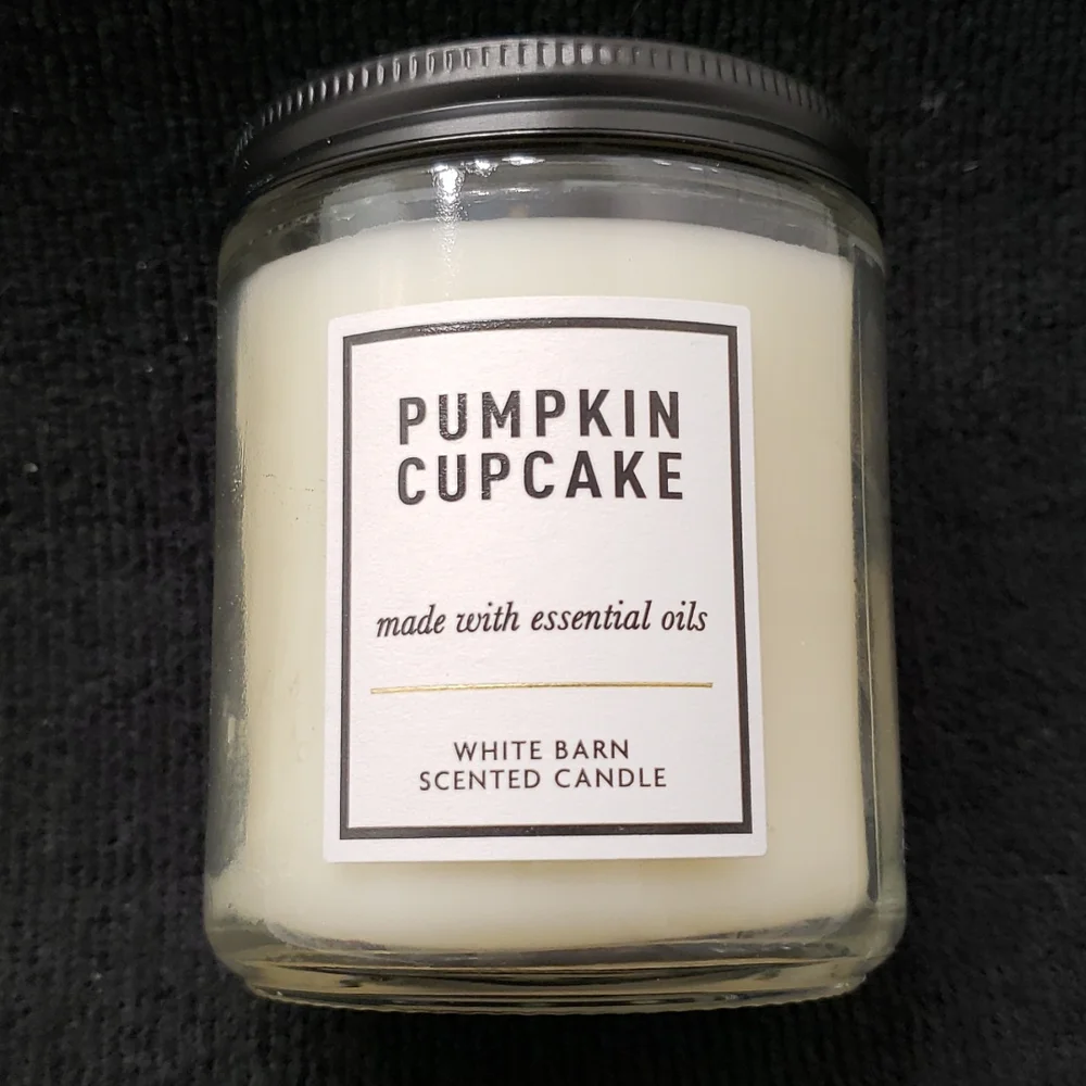 *❣3/25❣ - Bath & Body Works - PUMPKIN CUPCAKE - Candle - Picture 3 of 5